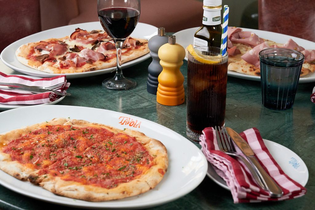 Pizzas-In-Leamington-Tavola-Pinsa-Romana-1